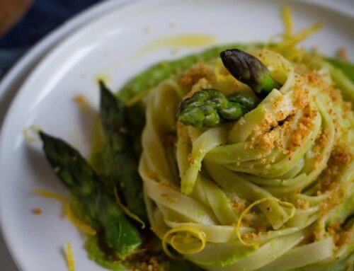 Farfalle uovo e asparagi